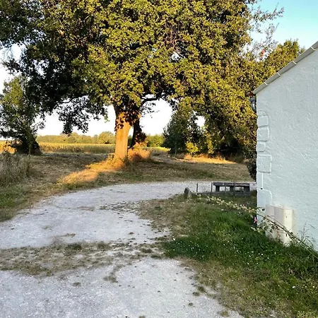 Pensión Pavillon A La Fromigere